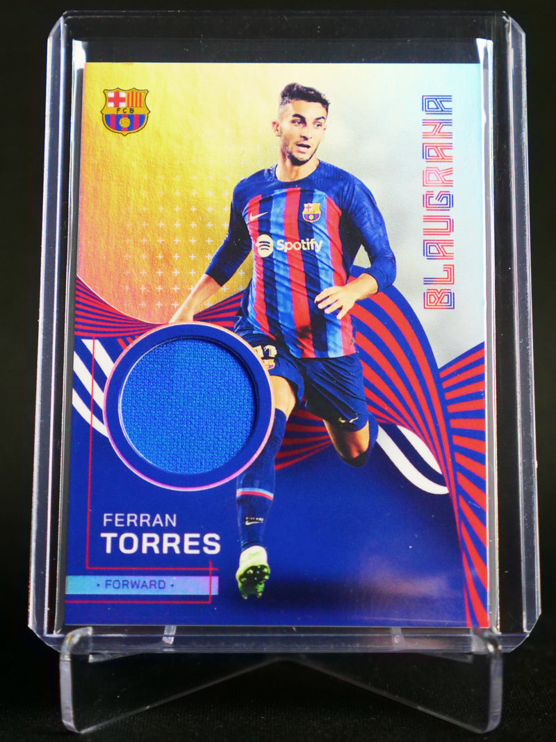 Ferran Torres Match-Worn Relic [2022/23 Topps FC Barcelona Team Set]